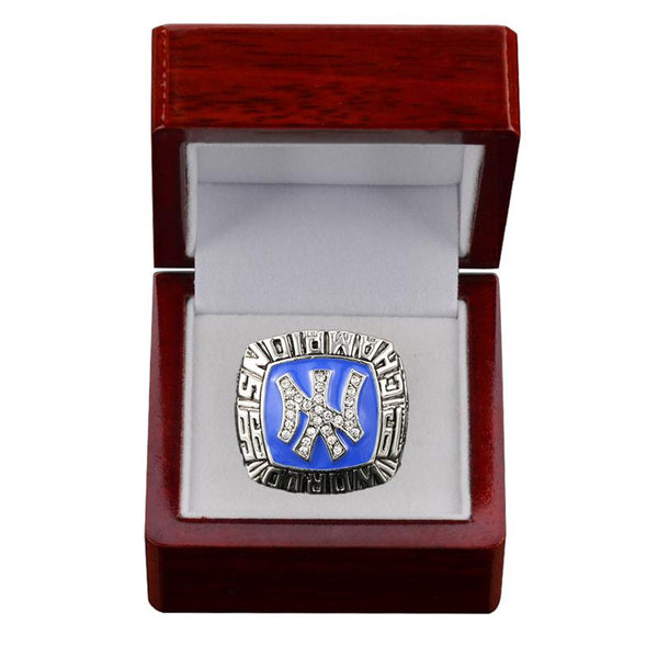 1996 Yankees Baseball Team Golden Championship Fan Rings